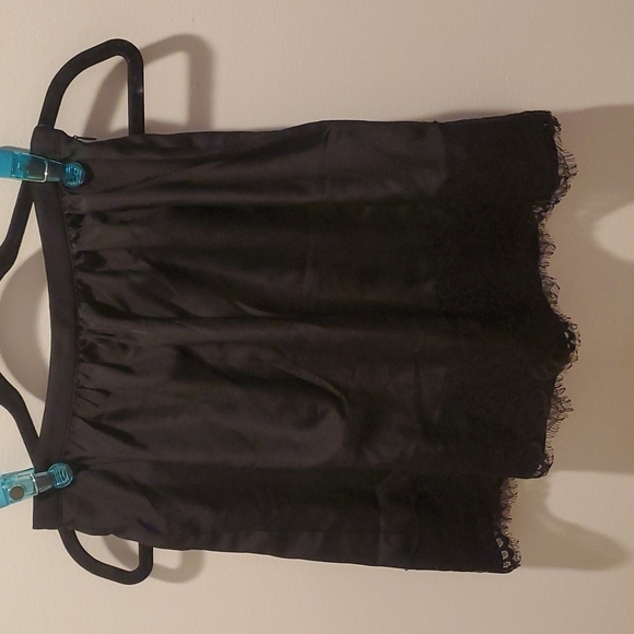 SLIP SKIRT Forever 21 Black Mini with Lace on Bottom Size XS - Picture 1 of 4